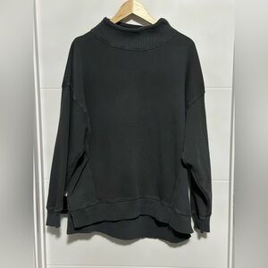 Aerie: Women’s Long Sleeve Top (ptp approx 26in) -Size Medium